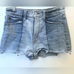 Abercrombie & Fitch The Mom Short High Rise Cutoff Two Tone